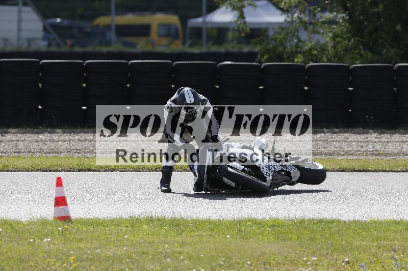 Archiv-2025/22 06.06.2025 DISCOVER the BIKE ADR/Race 3 rot/77